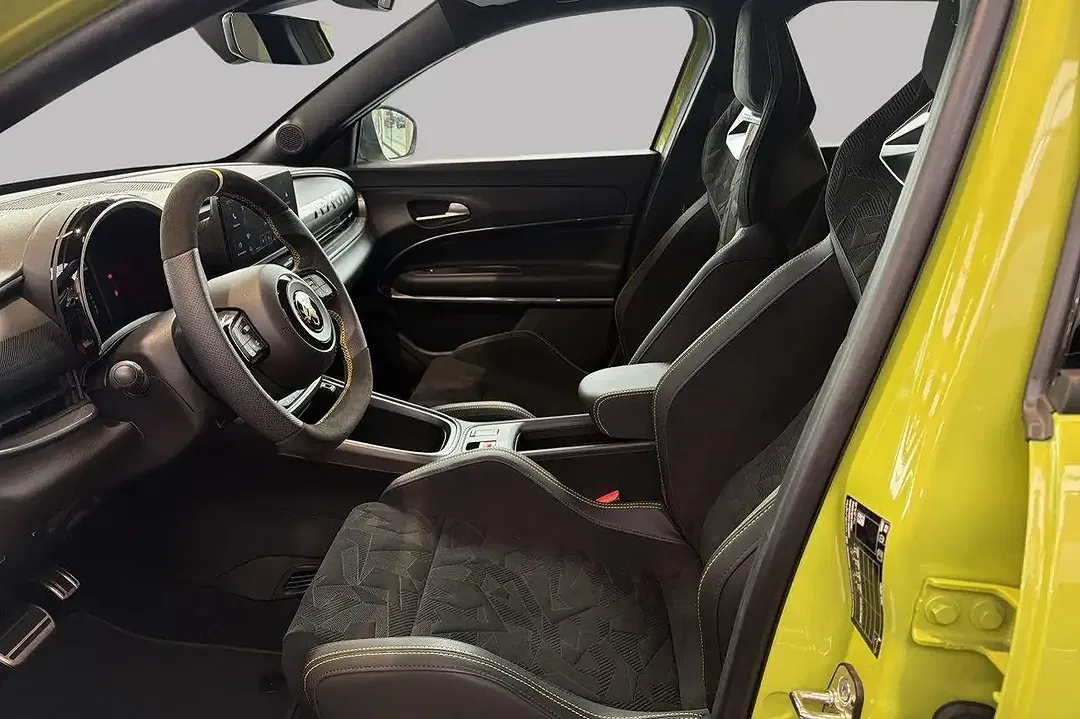 Abarth 600e Turismo - Thumbnail 10