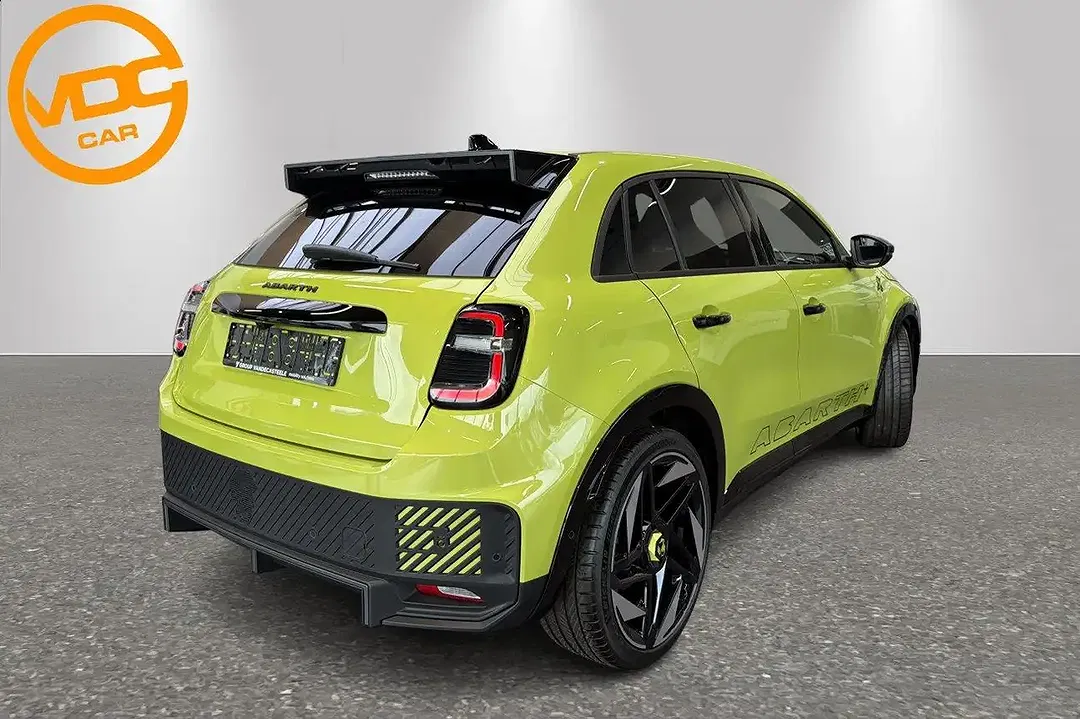 Abarth 600e Turismo - Thumbnail 3