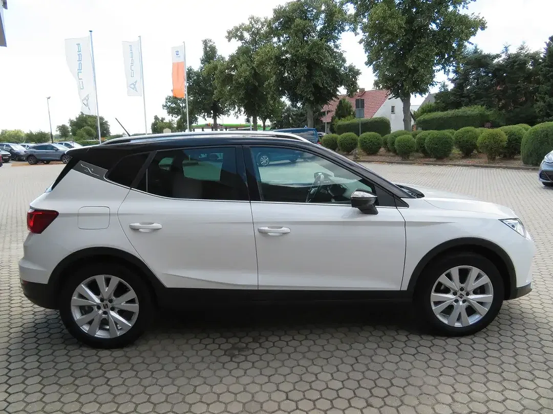 SEAT Arona 1.0 DSG Xperience - Thumbnail 10