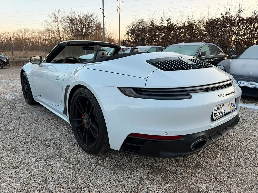 Porsche 911 Sport Chrono Carrera GTS Cabriolet - Thumbnail 10