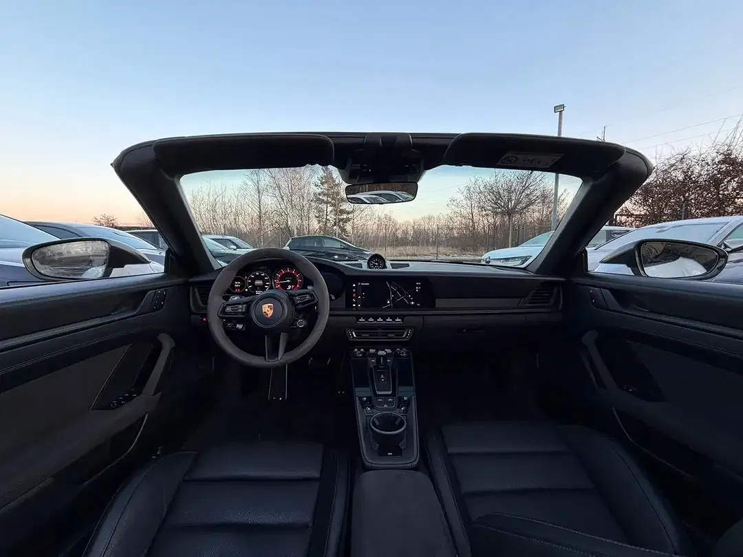 Porsche 911 Sport Chrono Carrera GTS Cabriolet - Thumbnail 11