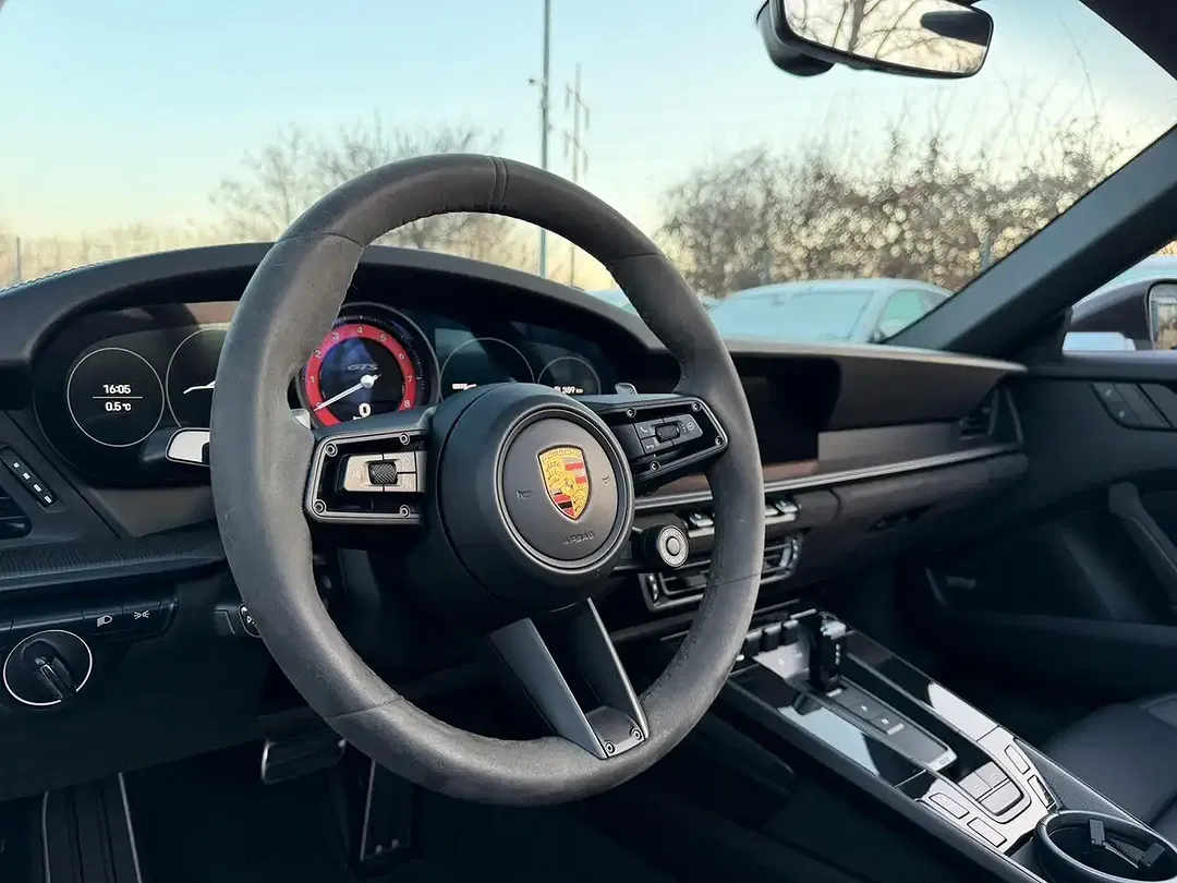 Porsche 911 Sport Chrono Carrera GTS Cabriolet - Thumbnail 12