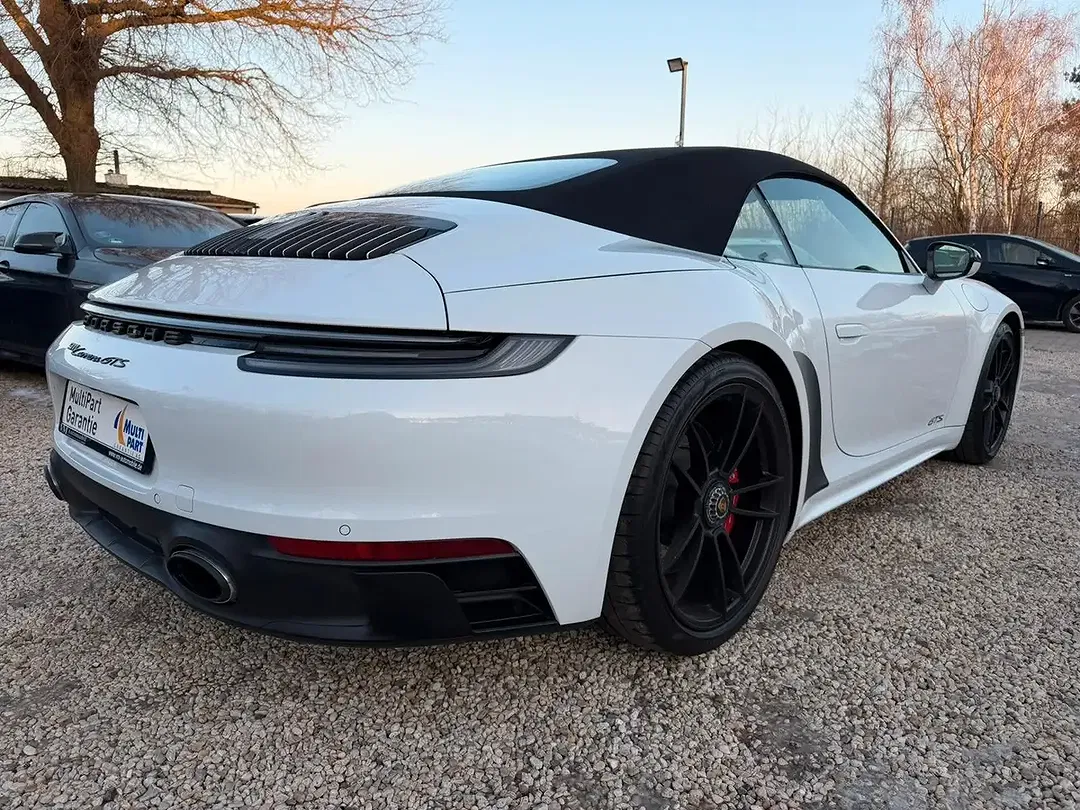 Porsche 911 Sport Chrono Carrera GTS Cabriolet - Thumbnail 4