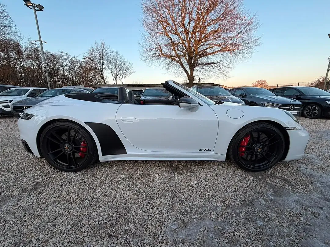 Porsche 911 Sport Chrono Carrera GTS Cabriolet - Thumbnail 8