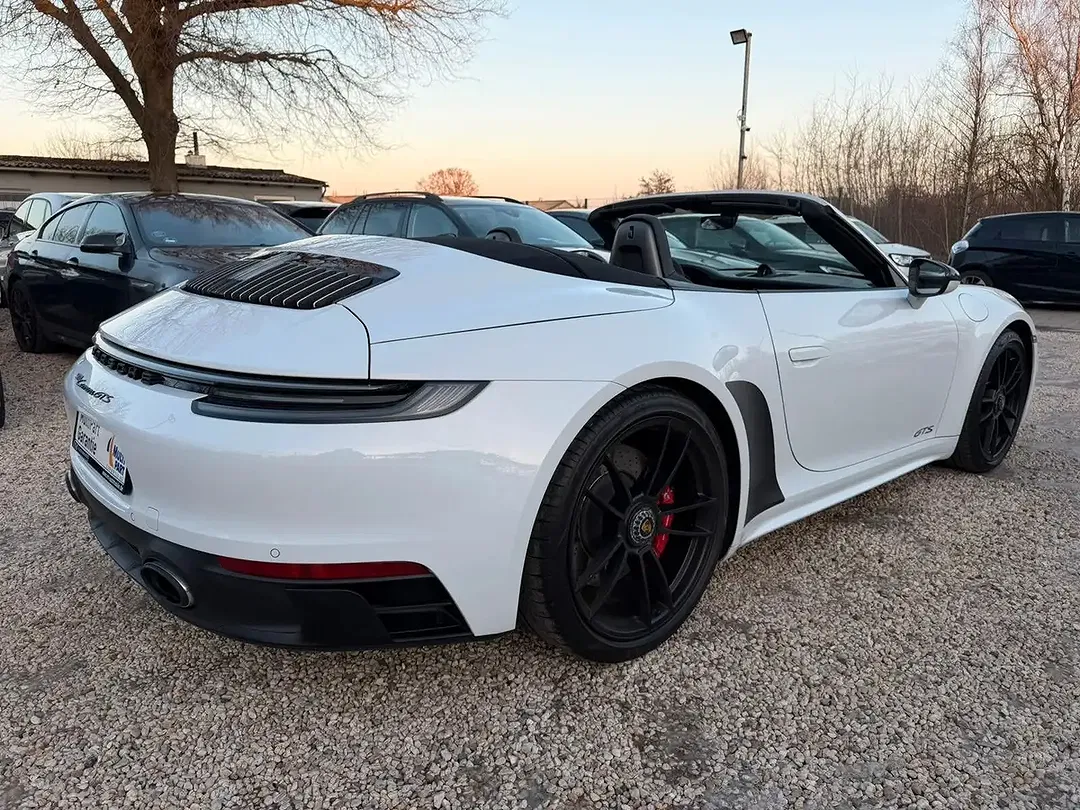 Porsche 911 Sport Chrono Carrera GTS Cabriolet - Thumbnail 9