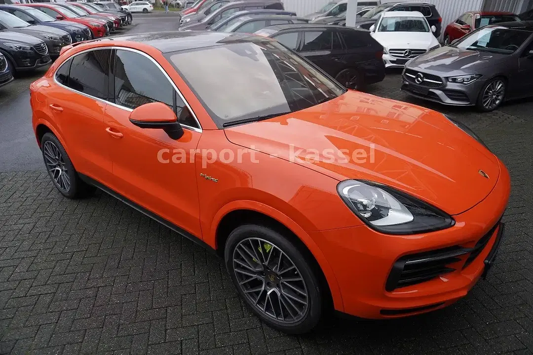 Porsche Cayenne E-Hybrid Coupe - Thumbnail 11