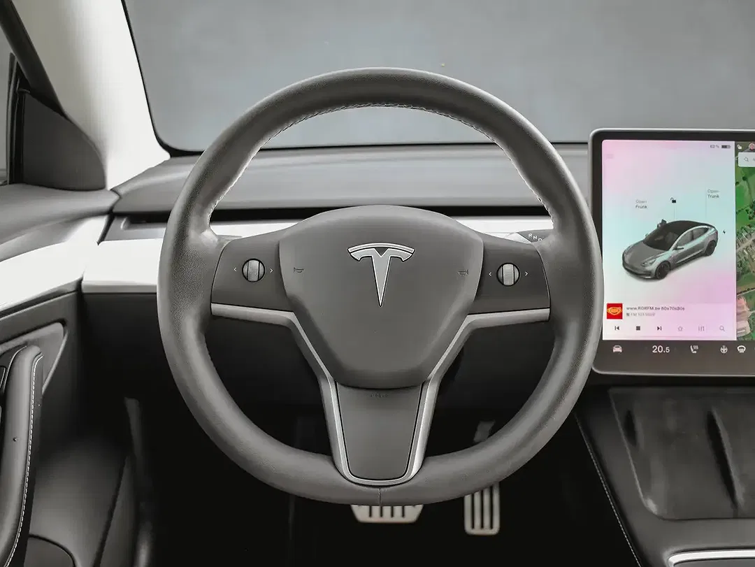 Tesla Model 3 AWD Performance - Thumbnail 11