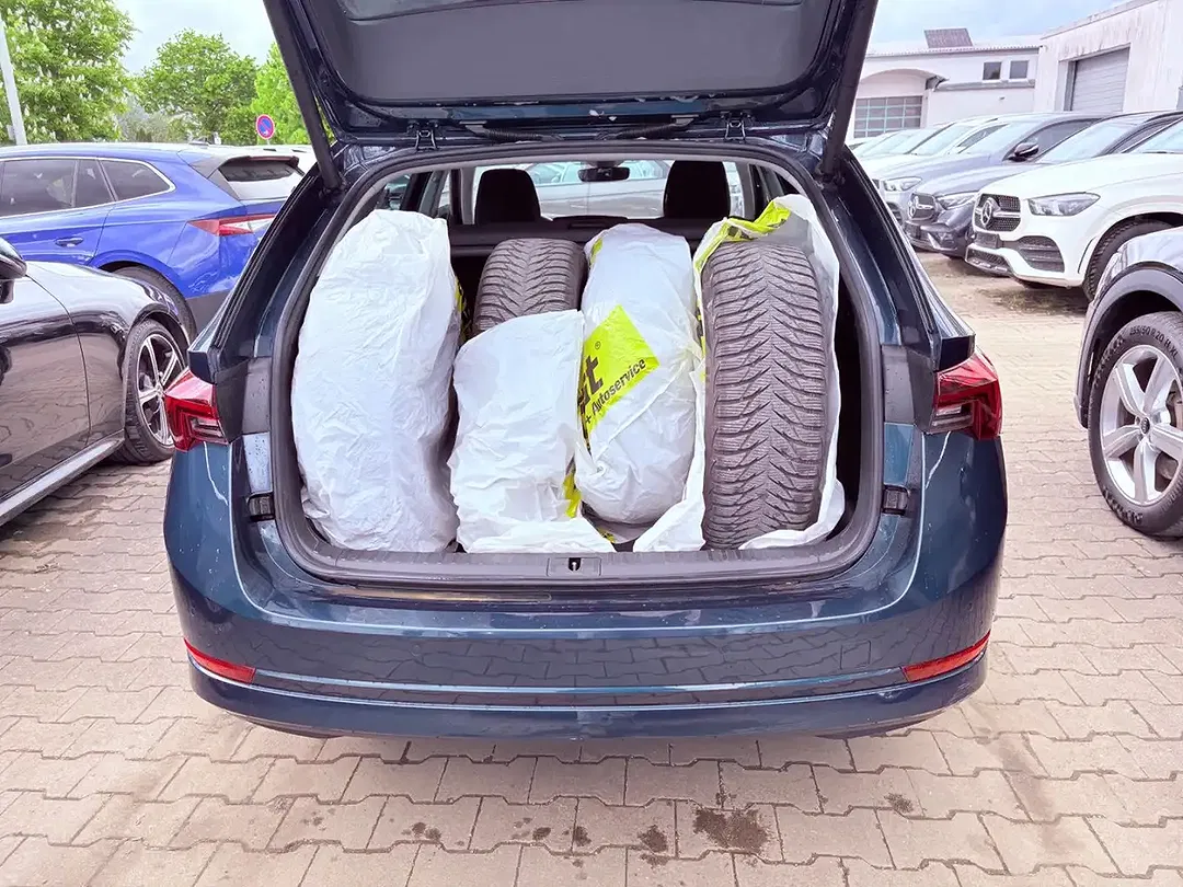 Skoda Octavia 2.0 TDI DSG Combi - Thumbnail 12