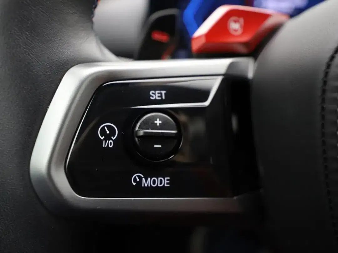BMW M5 M Touring - Thumbnail 11
