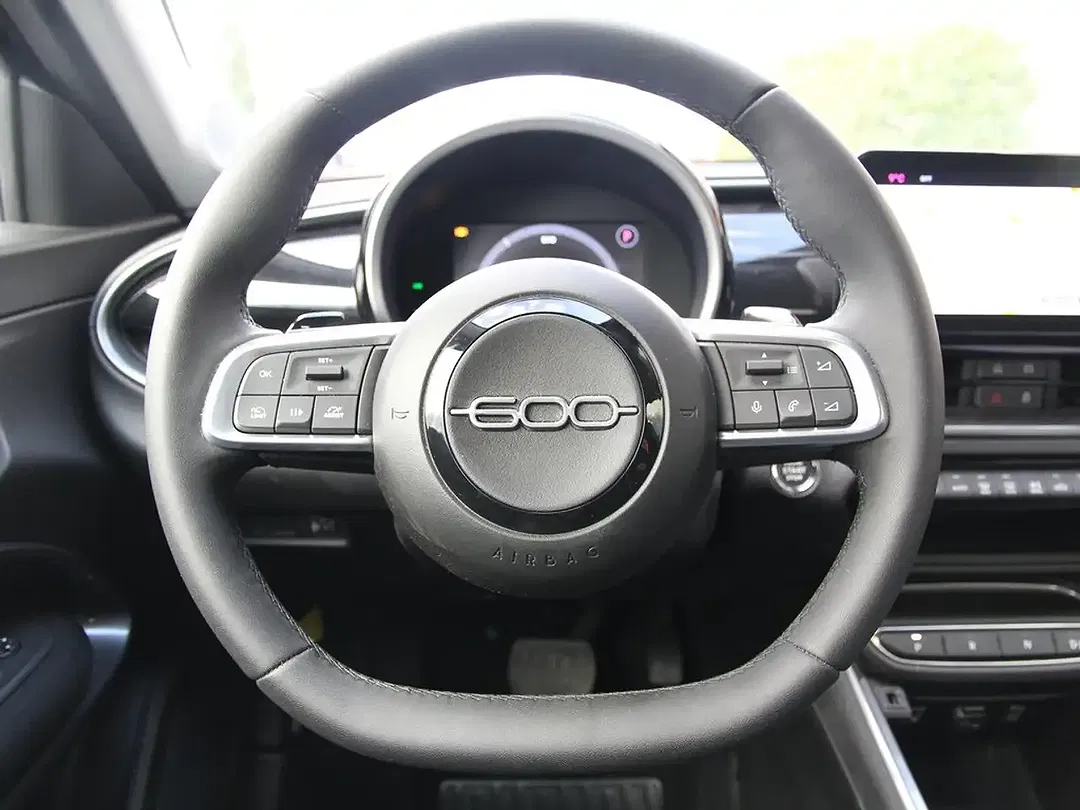 Fiat 600 MHEV AUT - Thumbnail 3