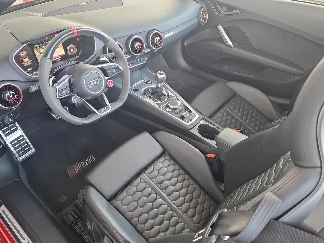 Audi TT RS quattro - Thumbnail 10