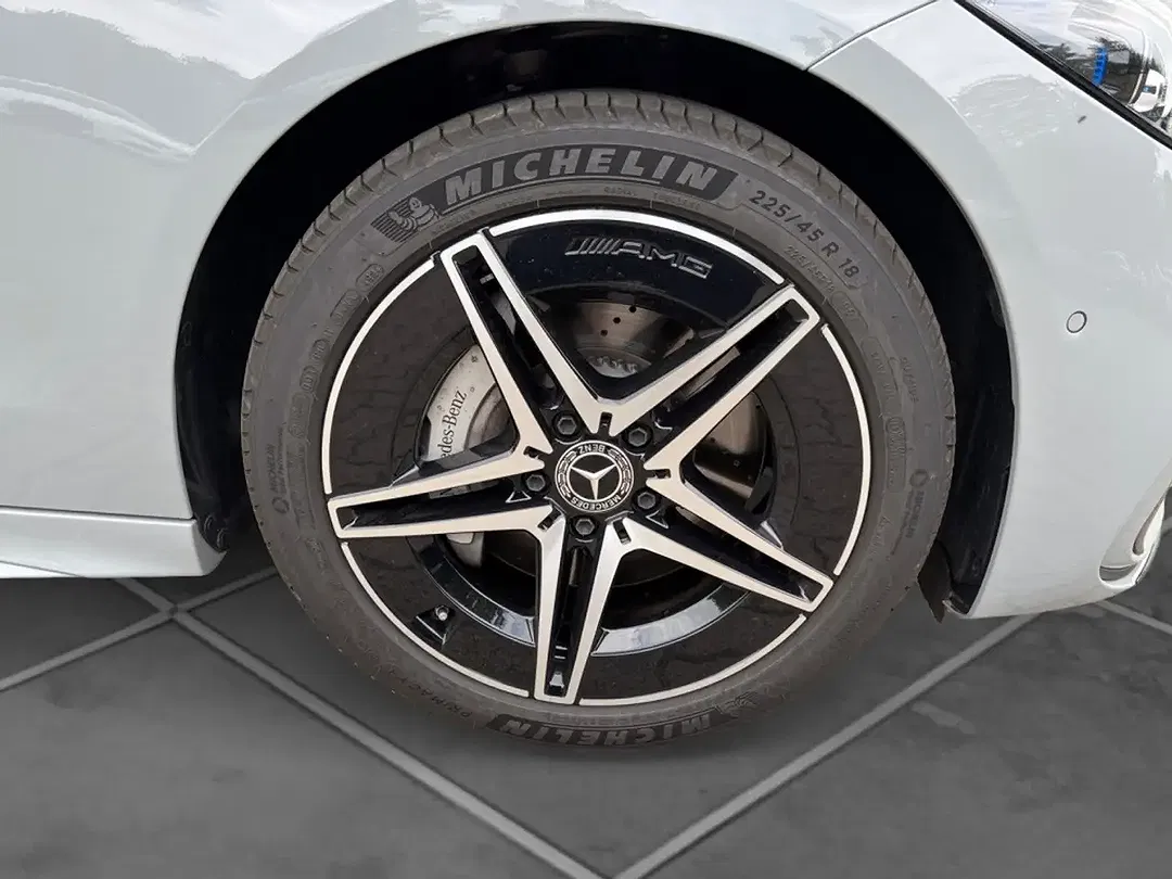 Mercedes-Benz C 300 AMG Night - Thumbnail 6