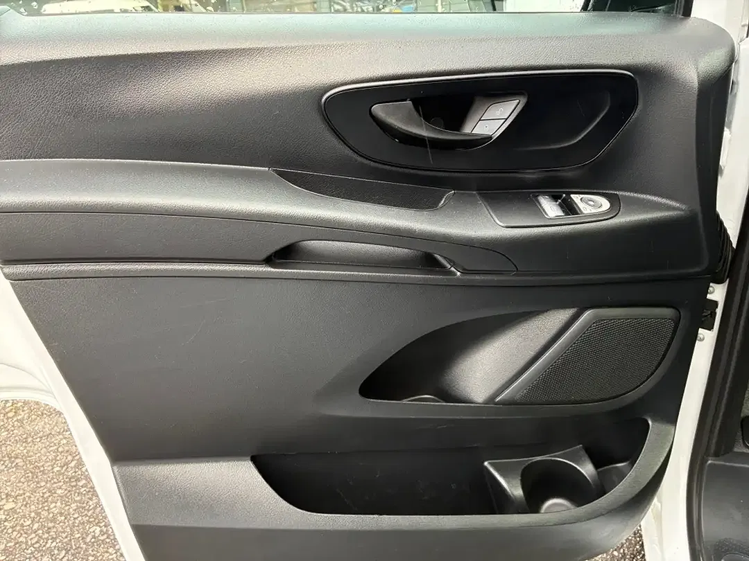 Mercedes-Benz Vito 114 CDI compact - Thumbnail 3