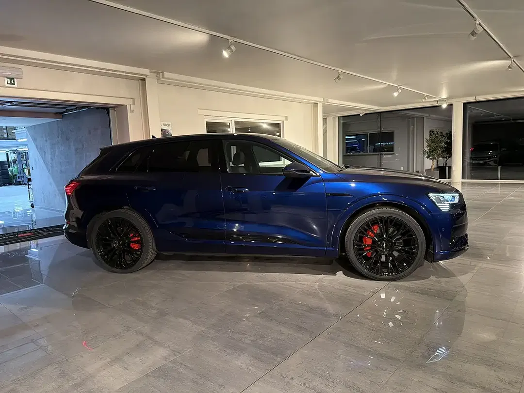 Audi Q8 e-tron Matrix LED Black Edition - Thumbnail 23