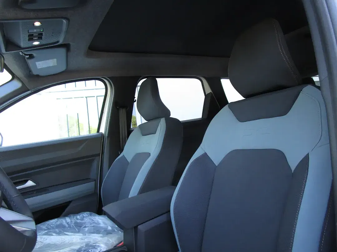 Dacia Bigster TCe Extreme - Thumbnail 11