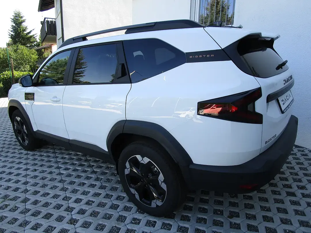 Dacia Bigster TCe Extreme - Thumbnail 3