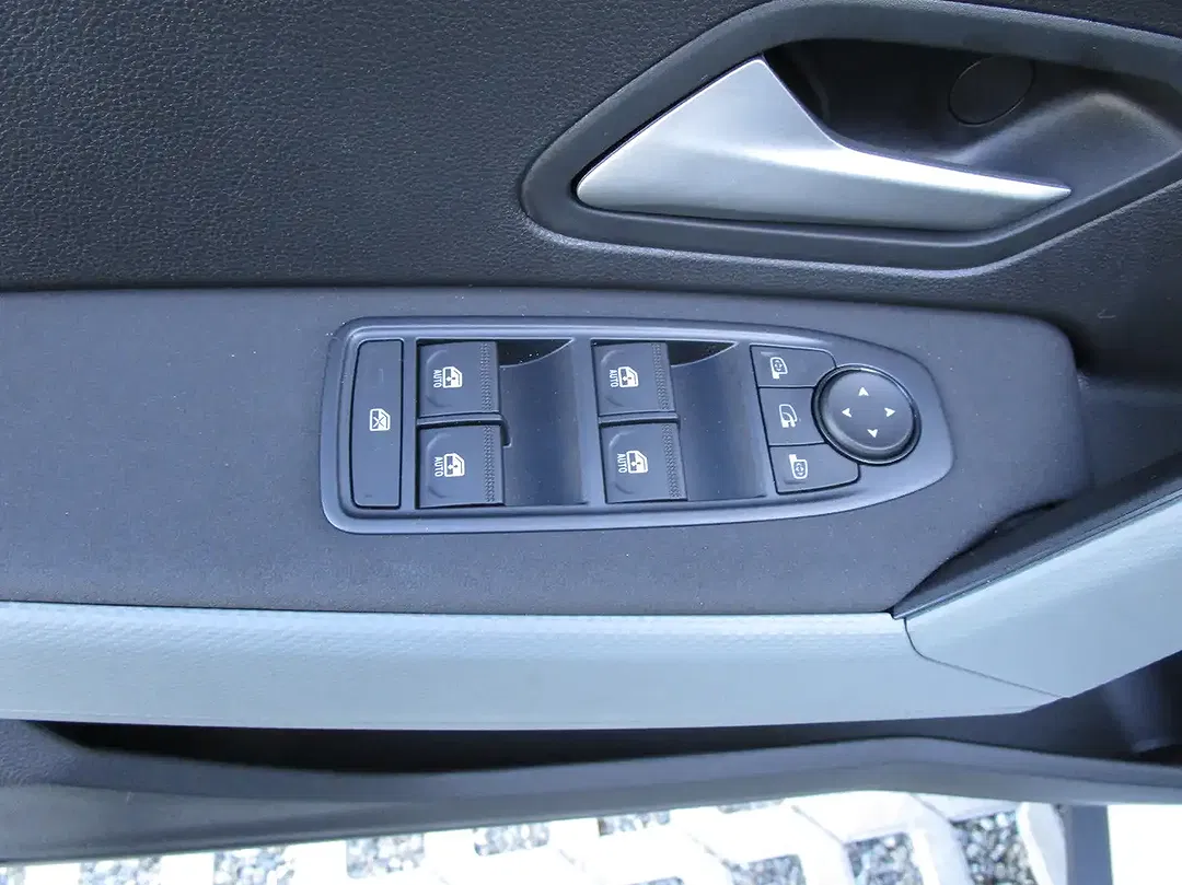 Dacia Bigster TCe Extreme - Thumbnail 8