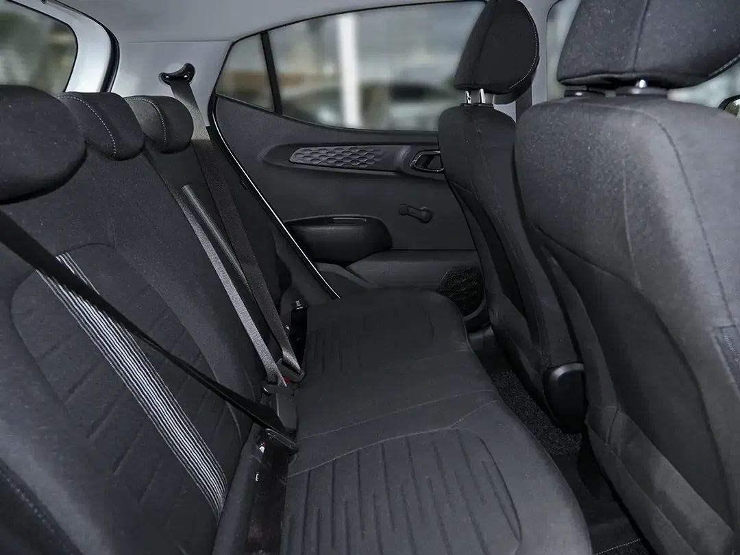 Hyundai i10 1.0 Trend - Thumbnail 14