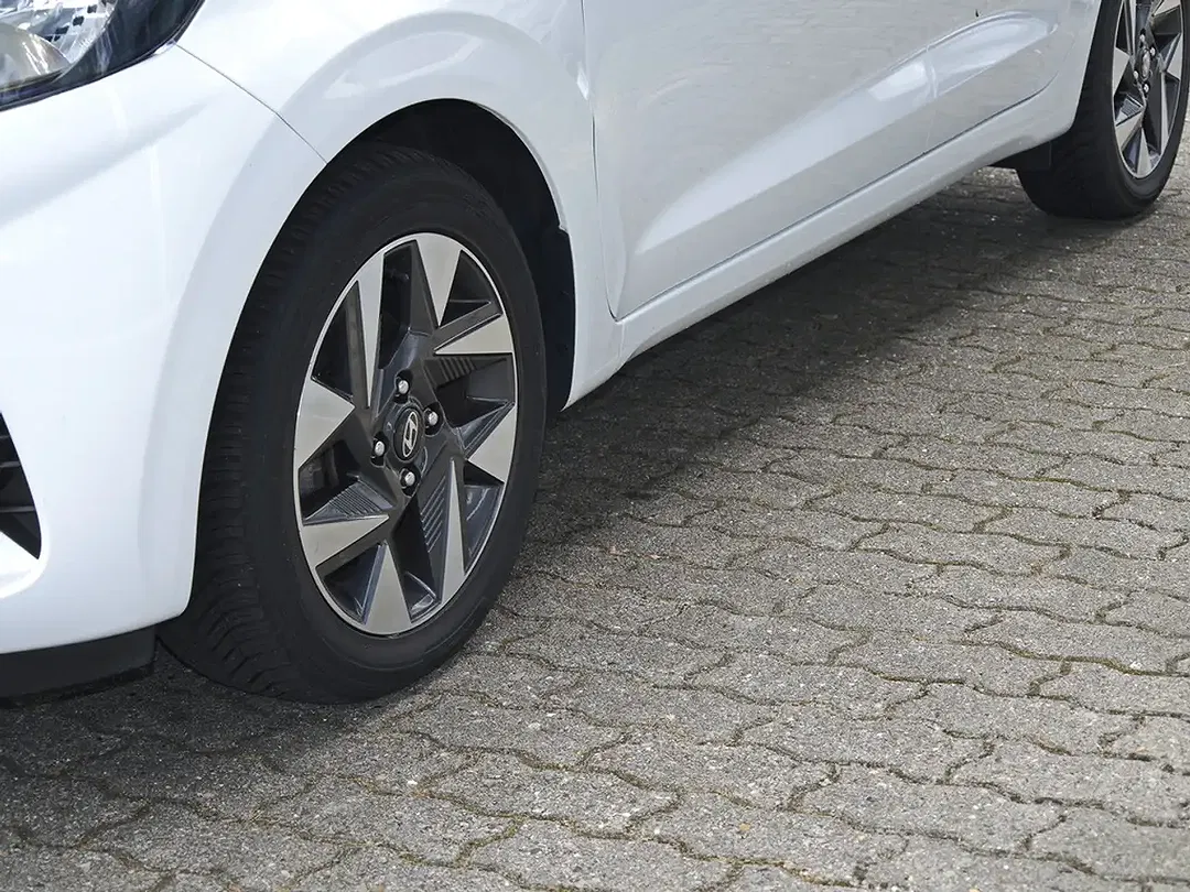 Hyundai i10 1.0 Trend - Thumbnail 7