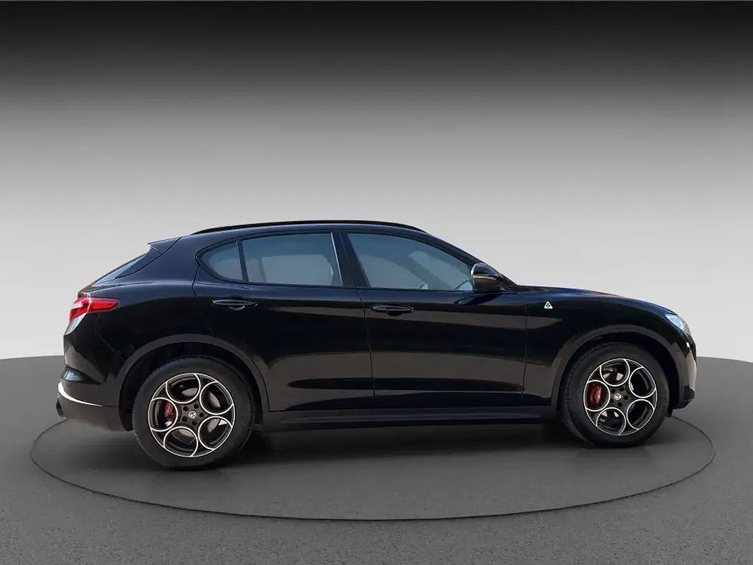 Alfa Romeo Stelvio Q4 Veloce - Thumbnail 8
