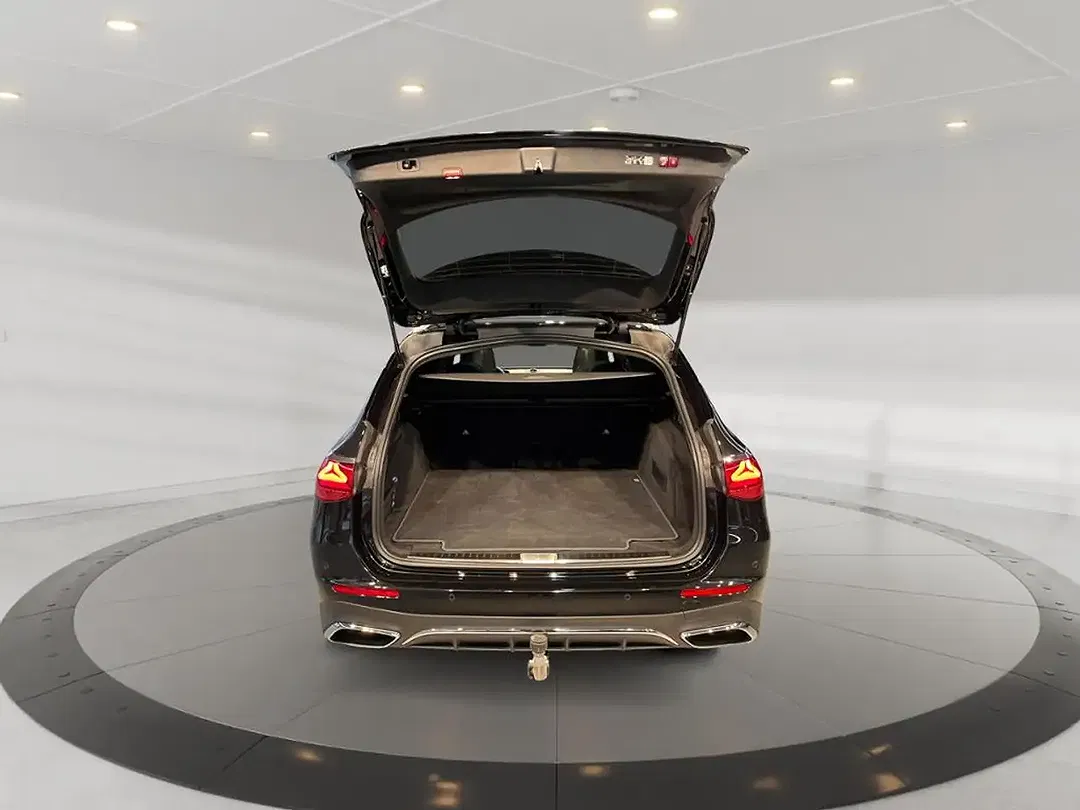 Mercedes-Benz E 220 AMG MBUX Burmester - Thumbnail 12