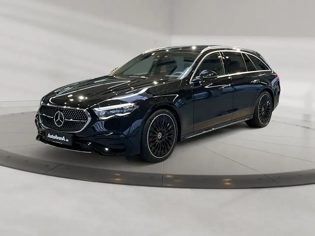 Mercedes-Benz E 220 AMG MBUX Burmester - foto 1