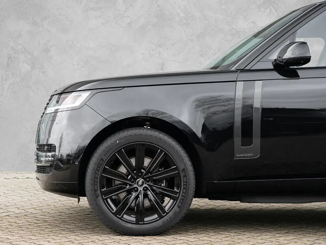 Land Rover Range Rover P550e Autobiography - Thumbnail 9