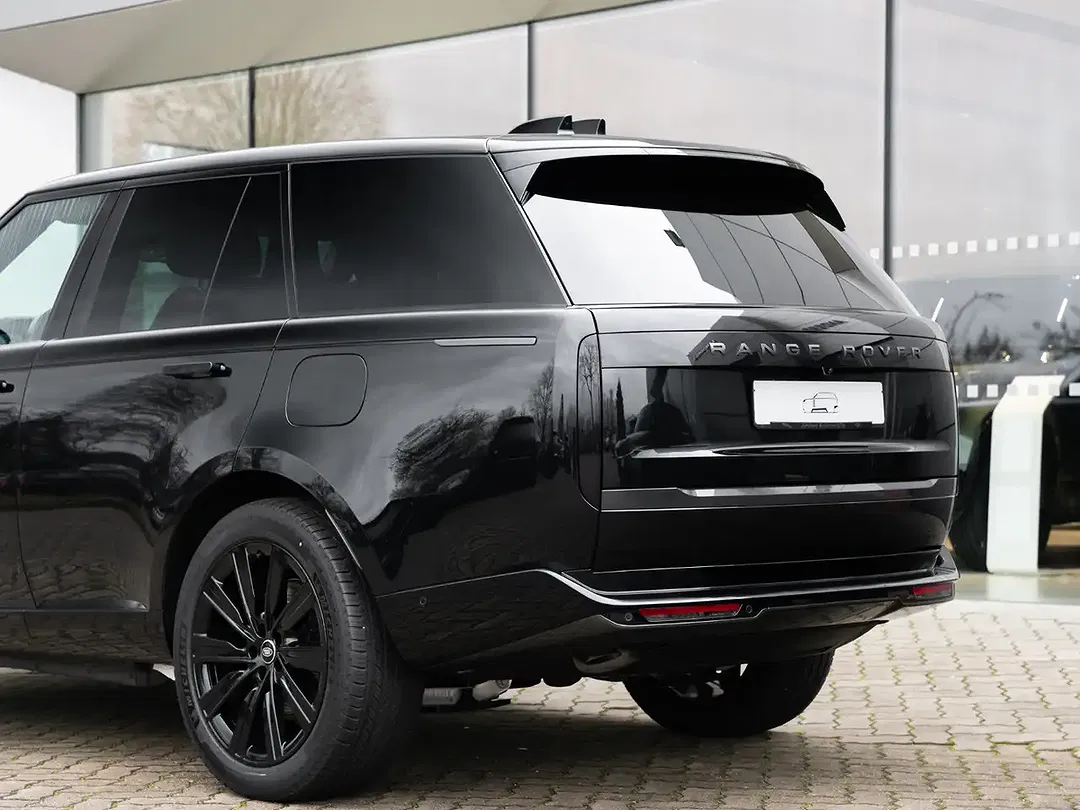 Land Rover Range Rover P550e Autobiography - Thumbnail 13