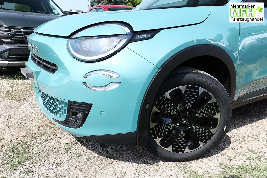 Fiat 600 Hybrid La Prima - Thumbnail 4