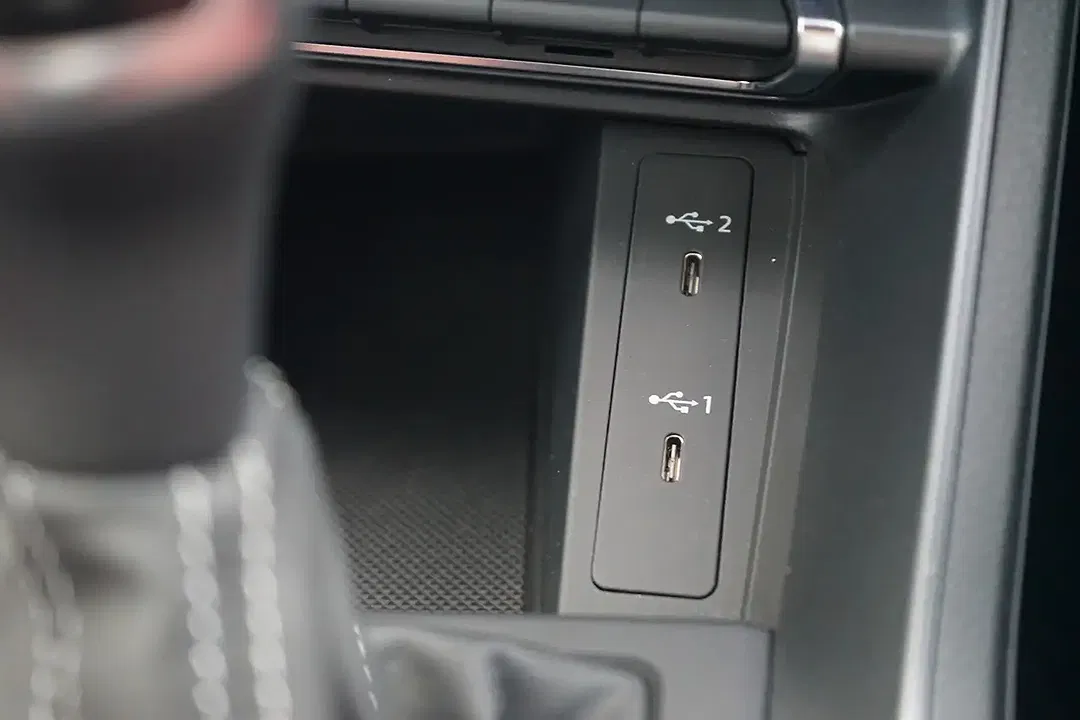 Audi Q3 35 1.5 TFSI S line - Thumbnail 11