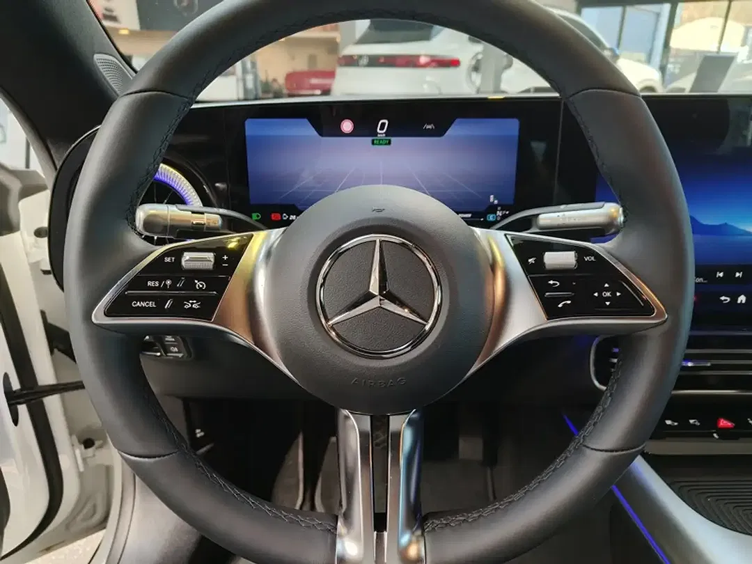 Mercedes-Benz CLA 250 - Thumbnail 14