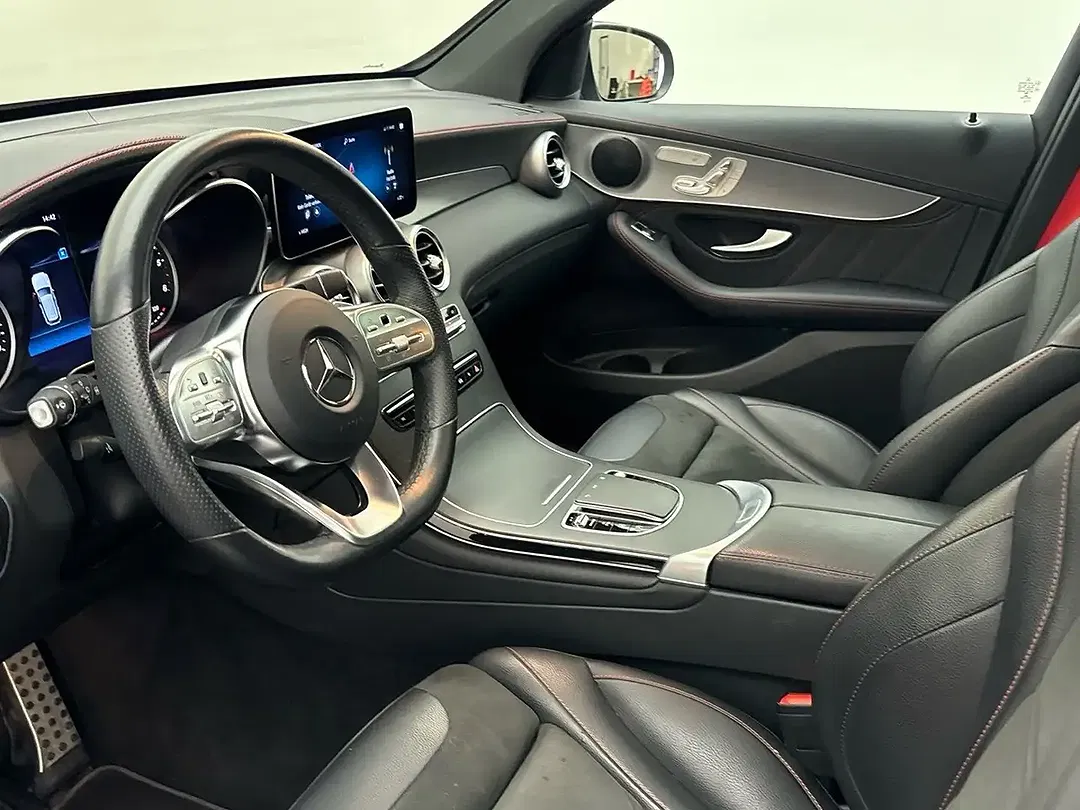 Mercedes-Benz GLC 300 4MATIC AMG Night - Thumbnail 12