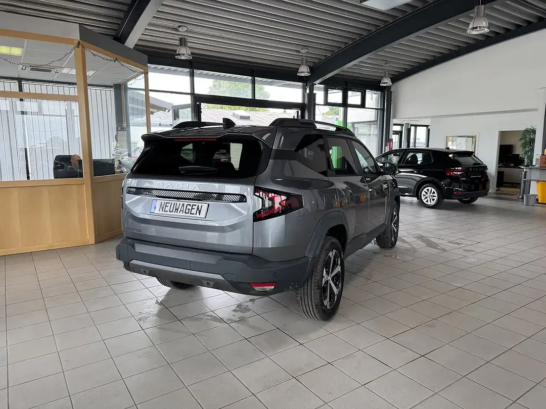 Dacia Bigster TCe - Thumbnail 5