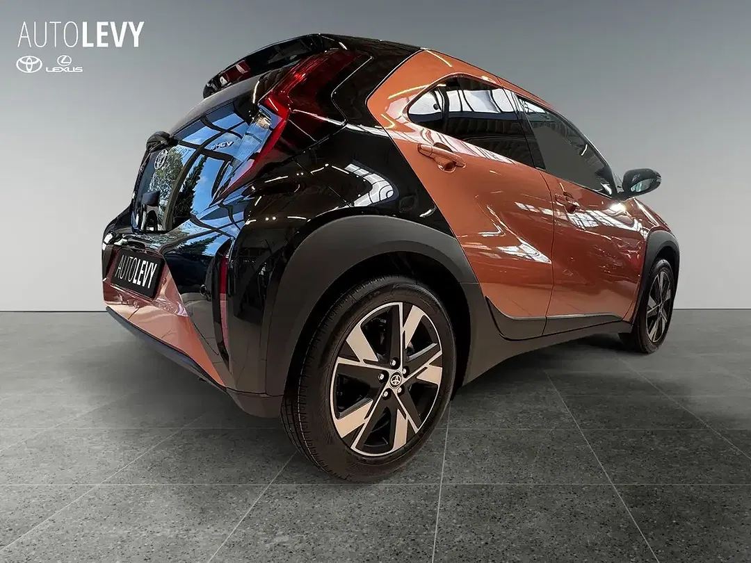 Toyota Aygo 1.5 AUT Teamplayer - Thumbnail 5