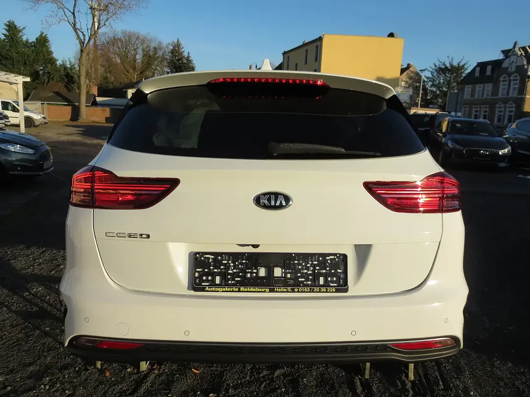 Kia Ceed SW / cee'd SW Vision - Thumbnail 6