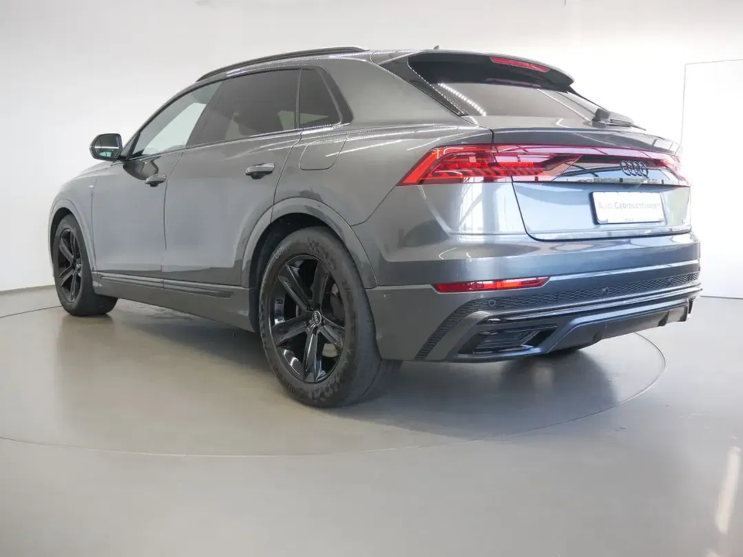 Audi Q8 55 TFSI e quattro - Thumbnail 4