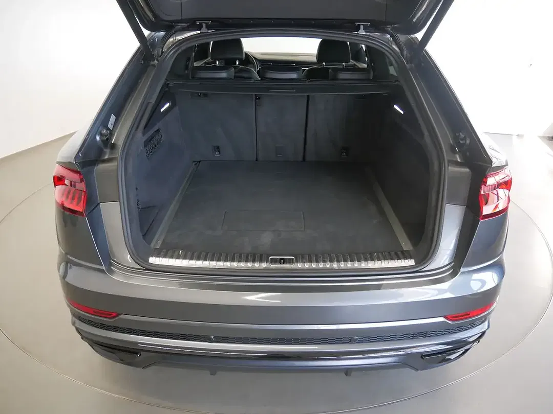 Audi Q8 55 TFSI e quattro - Thumbnail 6