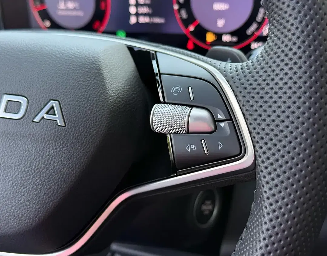 Skoda Kodiaq 1.5 iV PHEV Sportline - Thumbnail 11