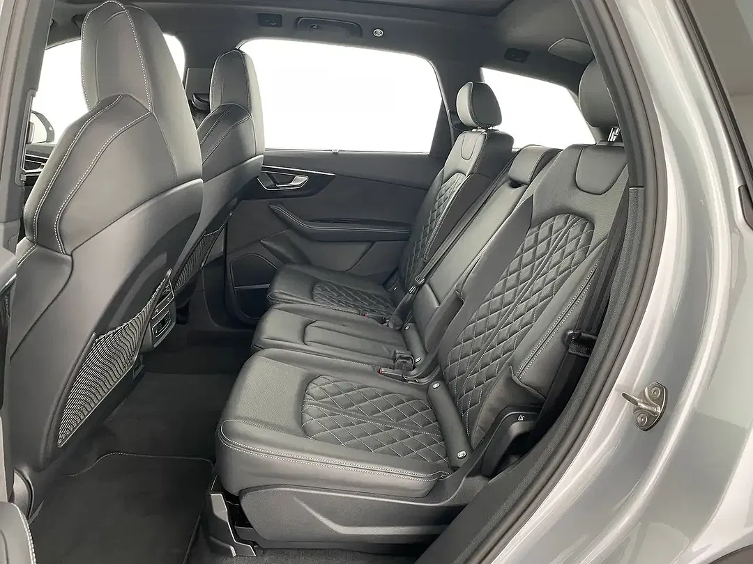 Audi Q7 55 TFSI e quattro S line - Thumbnail 12