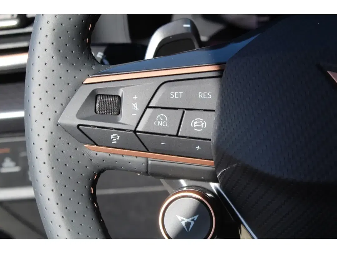 CUPRA Leon 1.5 TSI DSG Matrix LED Sportstourer - Thumbnail 6