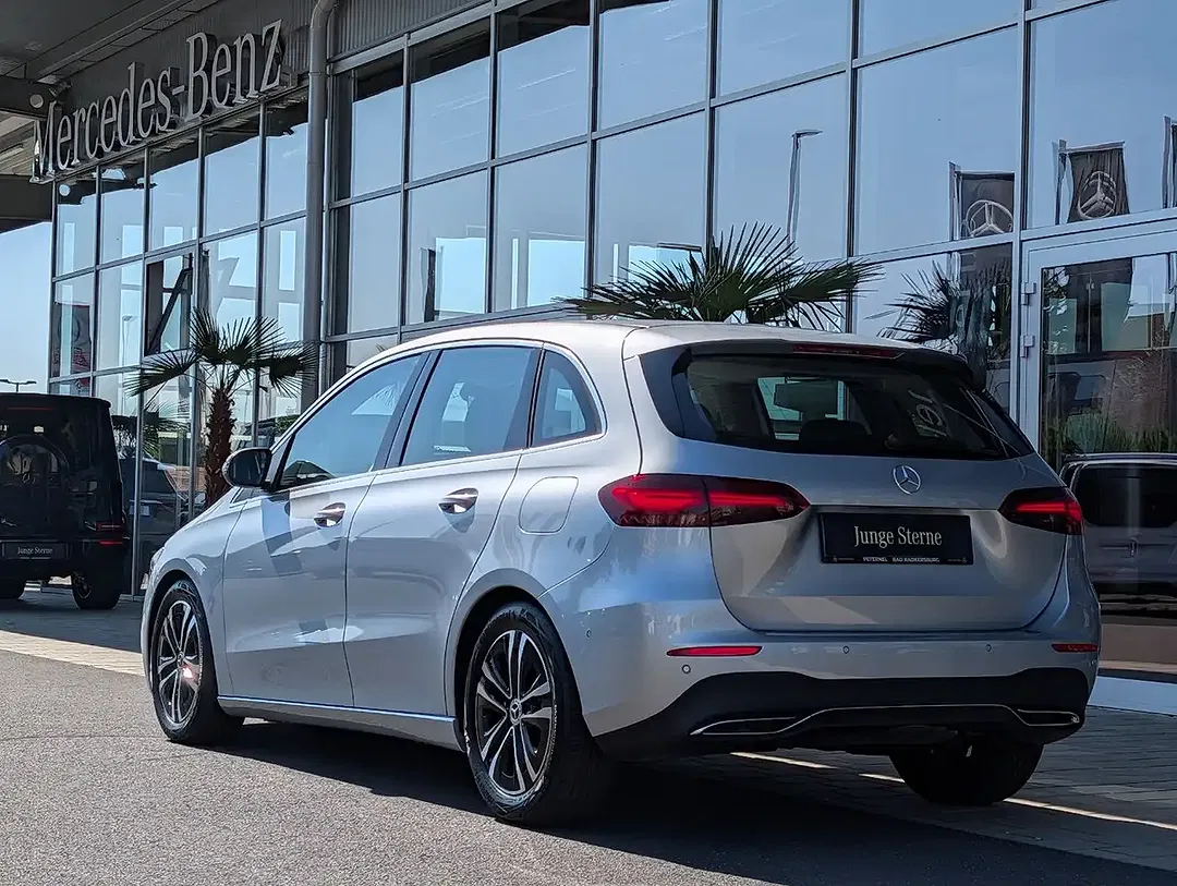 Mercedes-Benz B 180 AUT Progressive - Thumbnail 4