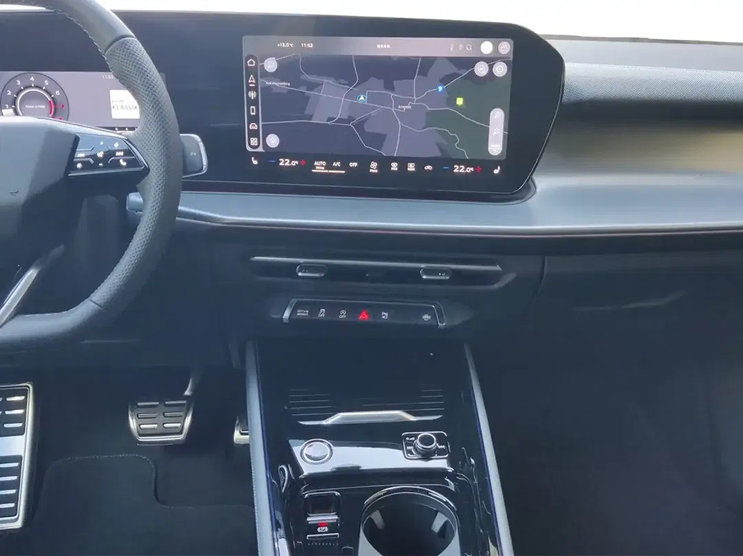 Audi Q3 TFSI S tronic quattro Sportback S line - Thumbnail 13