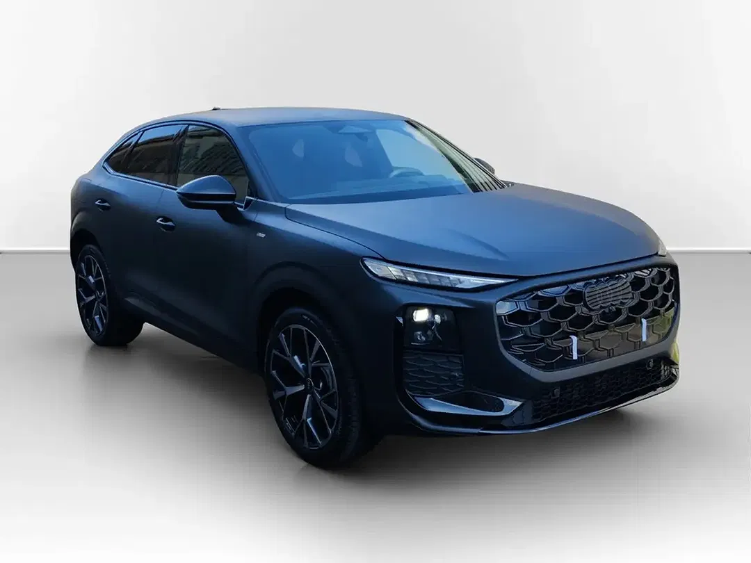 Audi Q3 TFSI S tronic quattro Sportback S line - Thumbnail 3