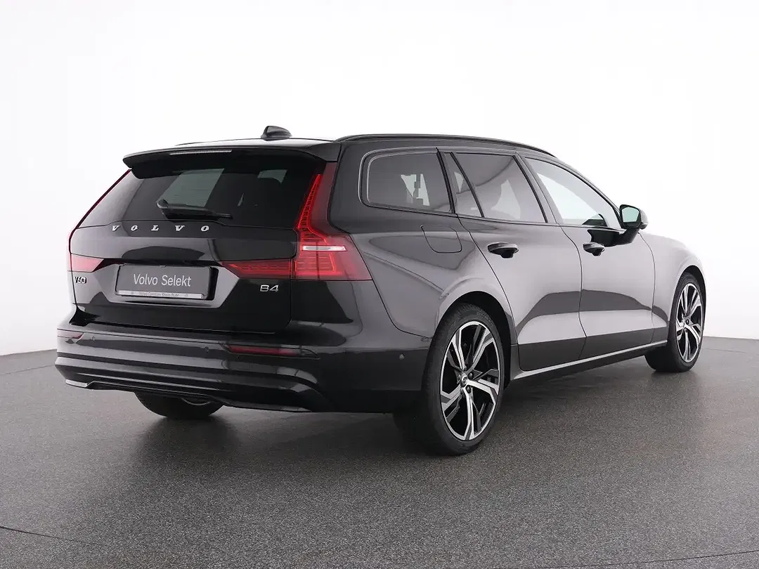 Volvo V60 B4 Plus Dark - Thumbnail 2