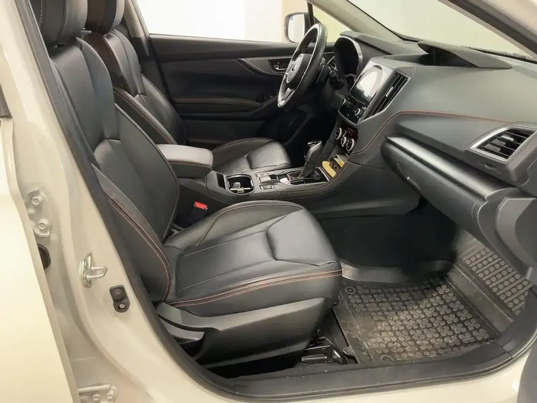 Subaru XV 2.0 e-Boxer AUT AWD Premium - Thumbnail 10