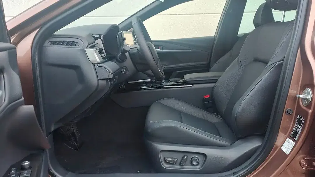 Toyota Camry Hybrid Prestige - Thumbnail 13