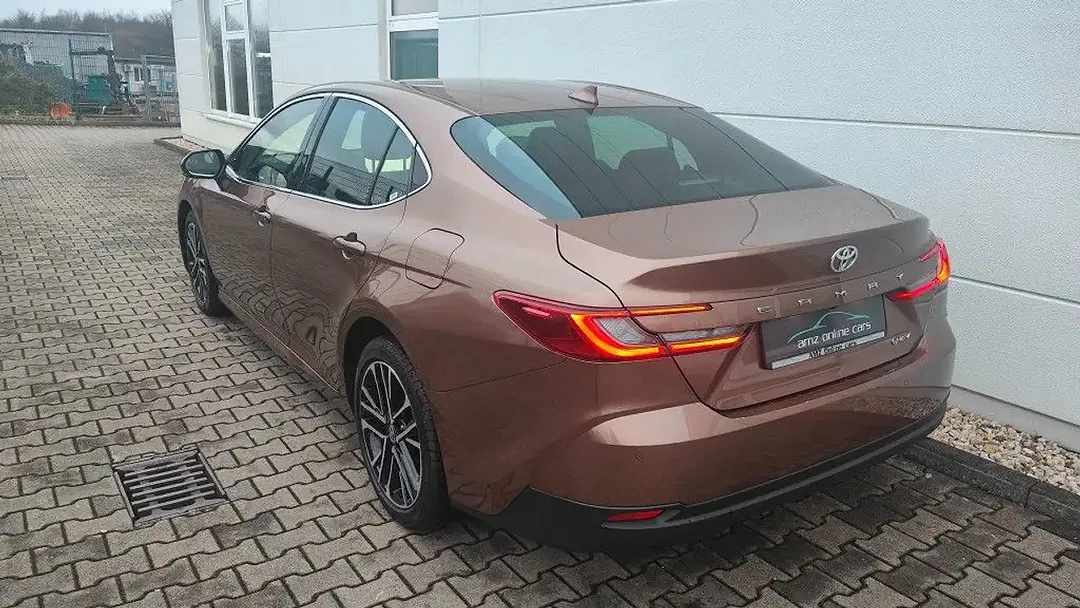 Toyota Camry Hybrid Prestige - Thumbnail 6