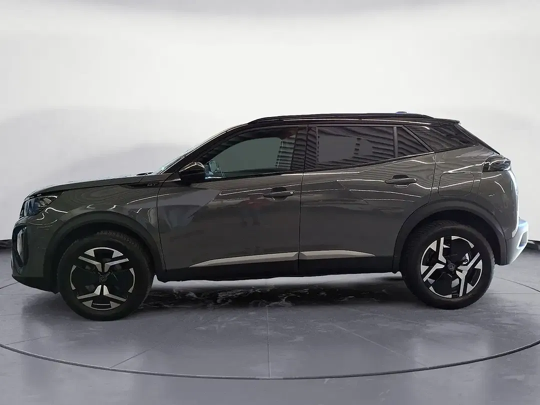 Peugeot 2008 130 PureTech EAT8 GT - Thumbnail 2