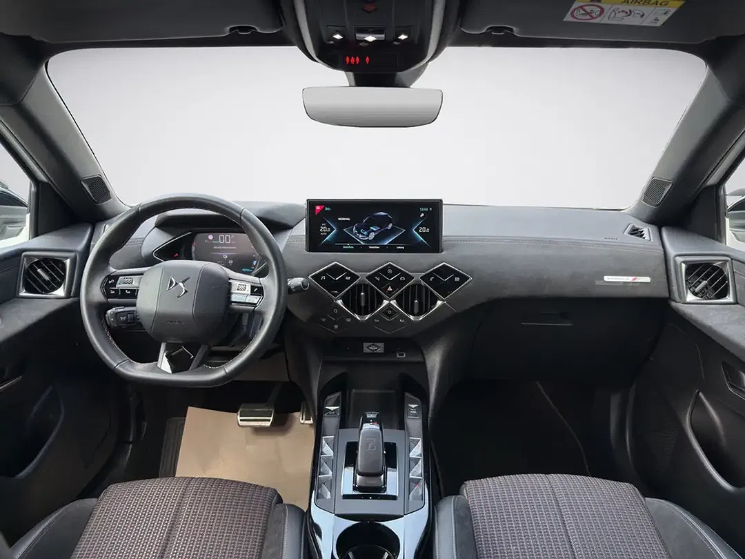 DS Automobiles DS 3 Crossback - Thumbnail 13