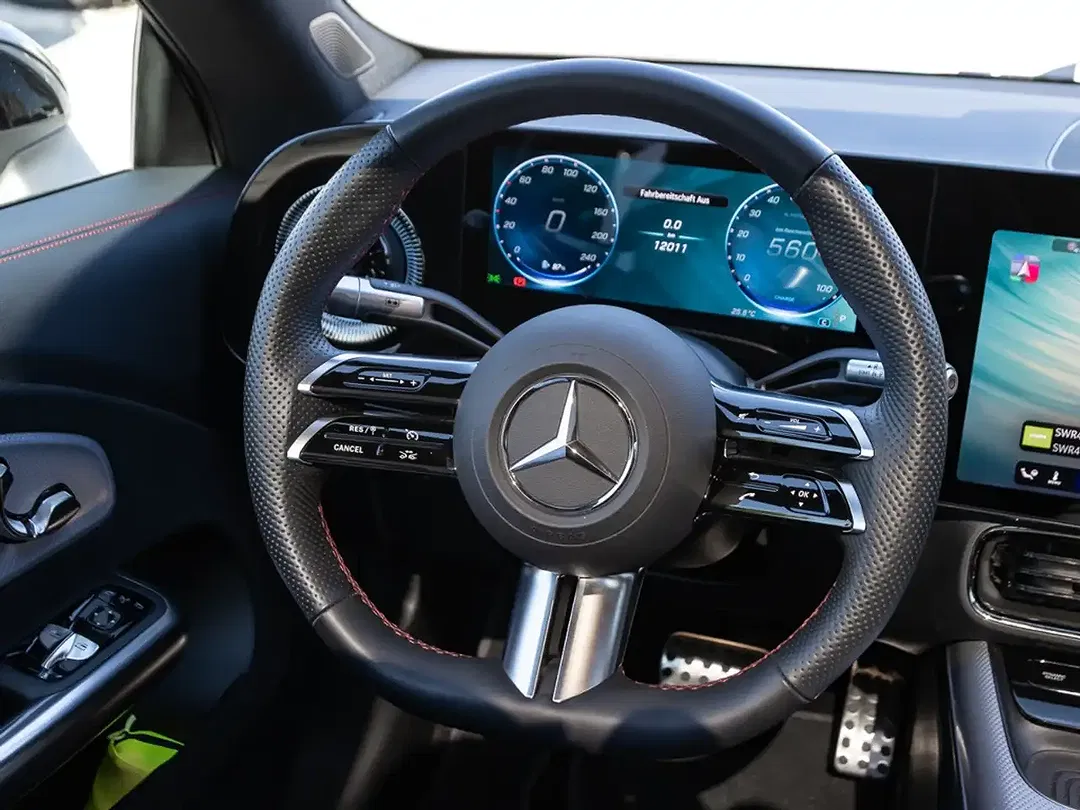 Mercedes-Benz CLA 250 AMG Line - Thumbnail 11
